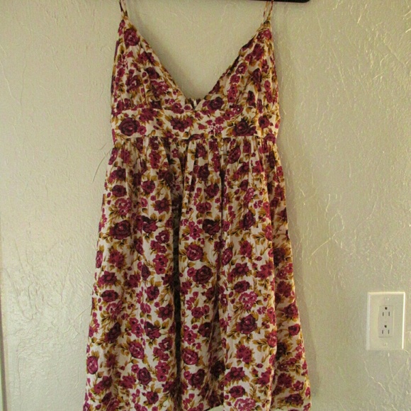 NOVELLA ROYALE MISS MAE DRESS IN WINE ROSE - Picture 2 of 8